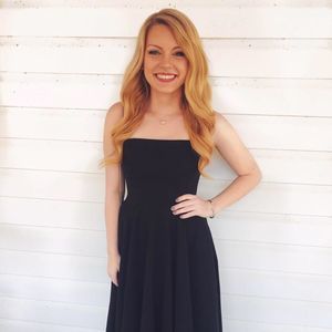 Meet your Posher, Elaine